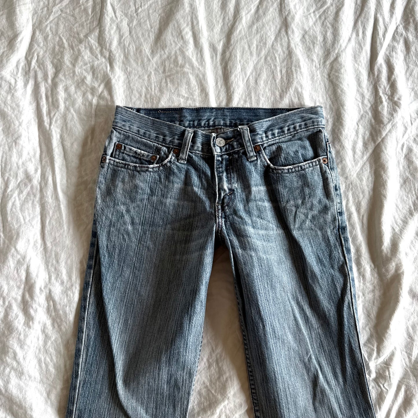 Levi‘s 518 Low-Rise Light Wash Bootcut Jeans - Size XXS