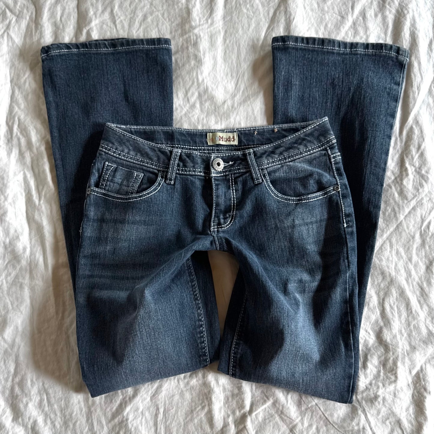 Mudd Low-Rise Medium Wash Straight Fit Jeans - Size XS