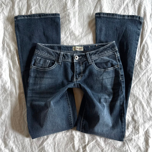Mudd Low-Rise Medium Wash Straight Fit Jeans - Size XS