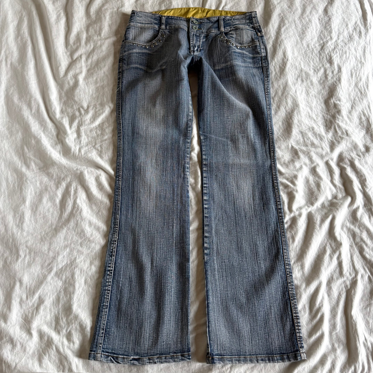 Vintage Low-Rise Light Wash Straight Fit Jeans - Size M